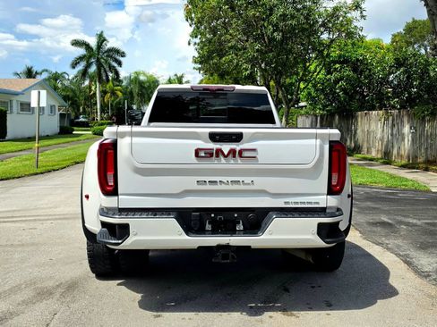 Used 2020 GMC Sierra 3500 Denali w/ Denali Ultimate Package AWD/4WD image 13