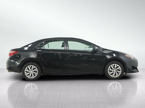 Used 2018 Toyota Corolla LE FWD image 6