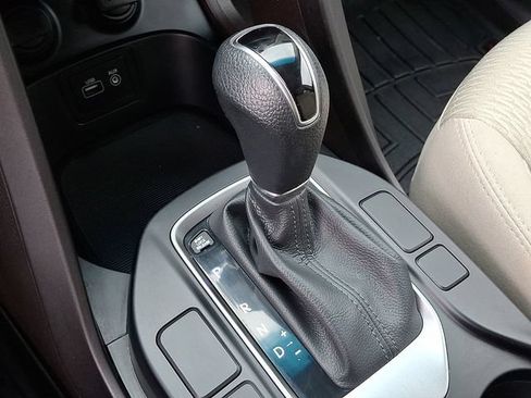 Used 2017 Hyundai Santa Fe Sport AWD/4WD image 16