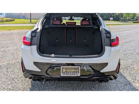 Used 2023 BMW X4 M40i w/ Premium Package image 13