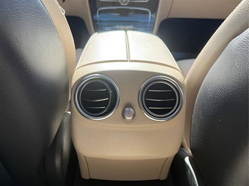 Used 2018 Mercedes-Benz C 300 Sedan w/ Premium Package image 27