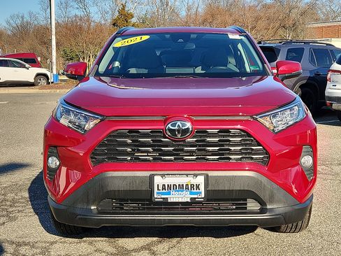 Used 2021 Toyota RAV4 XLE image 2