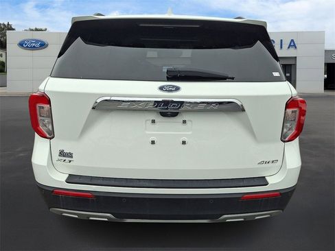 Certified 2023 Ford Explorer XLT w/ Equipment Group 202A image 5