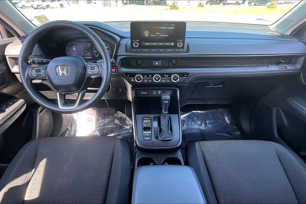 Used 2023 Honda CR-V EX image 16