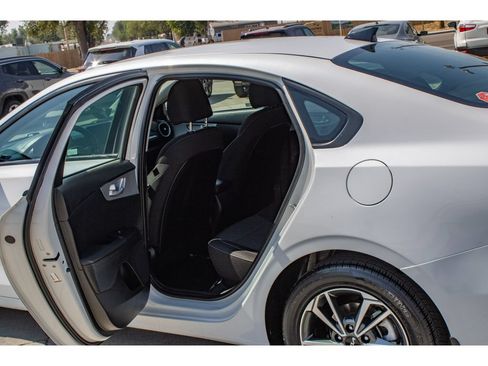 Used 2024 Kia Forte LXS w/ LXS Technology Package FWD image 13