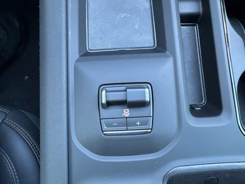 New 2026 GMC Sierra 2500 AT4 w/ AT4 Premium Plus Package AWD/4WD image 7