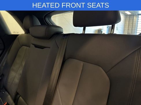 Used 2025 Audi Q3 2.0T Premium w/ Convenience Package image 16