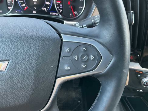 Used 2023 Chevrolet Traverse Premier image 11