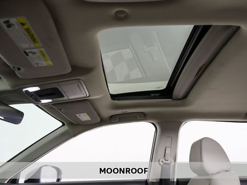 Used 2024 Honda CR-V EX-L image 3