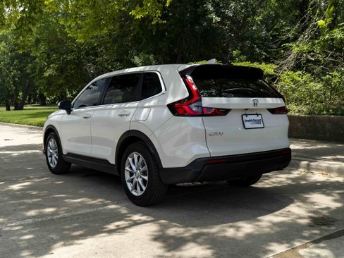 Used 2026 Honda CR-V EX image 7