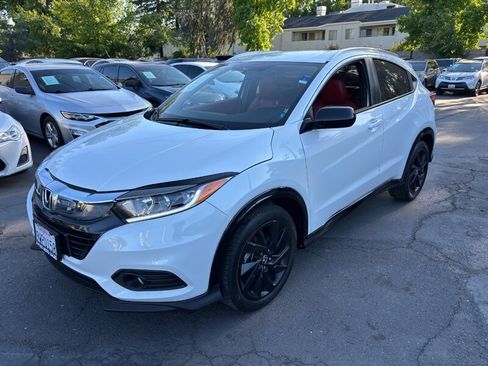 Used 2021 Honda HR-V Sport image 9