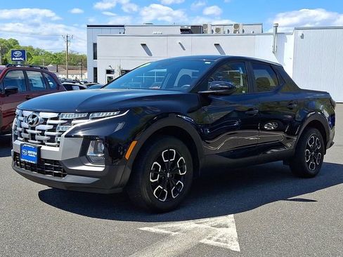Used 2023 Hyundai Santa Cruz SE AWD/4WD image 3