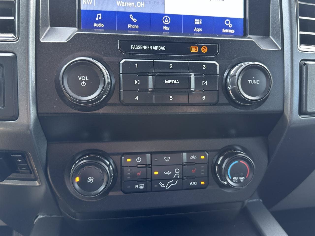 Used 2022 Ford F350 XLT w/ XLT Premium Package AWD/4WD image 60