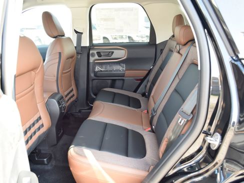 New 2026 Ford Bronco Sport Outer Banks w/ Outer Banks Tech Package+ AWD/4WD image 20