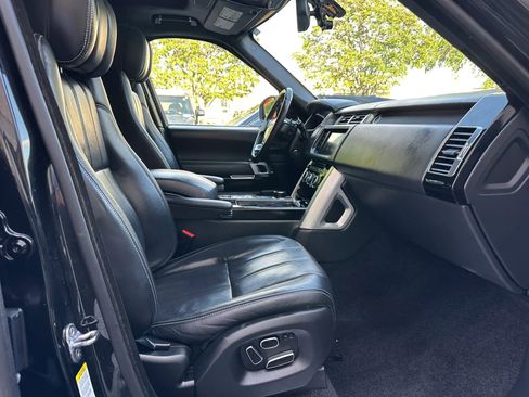 Used 2014 Land Rover Range Rover Autobiography image 31