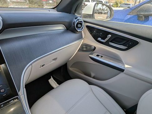 New 2026 Mercedes-Benz GLC 300 4MATIC image 18