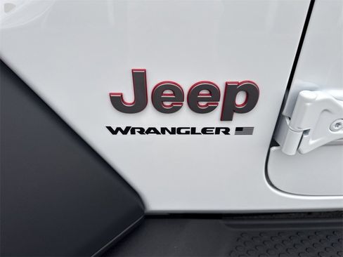 New 2026 Jeep Wrangler Unlimited Rubicon w/ Safety Group image 37