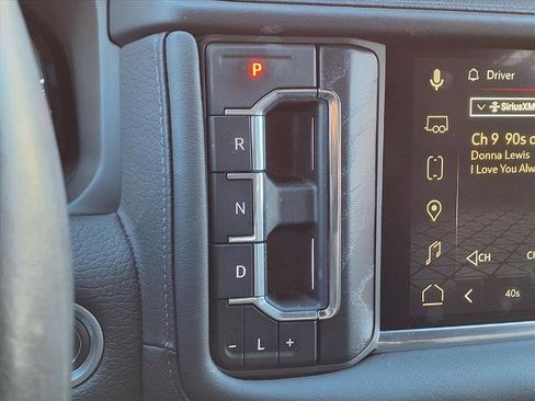 Used 2024 GMC Yukon XL Denali w/ Denali Reserve Package image 13