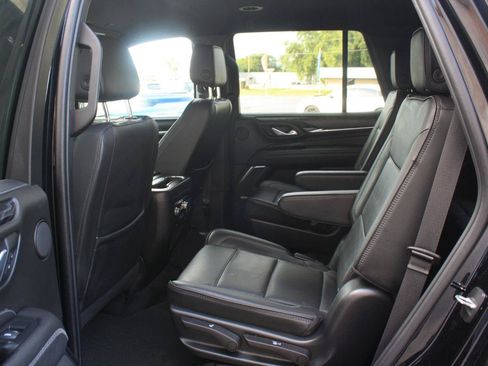 Used 2023 GMC Yukon Denali AWD/4WD image 38