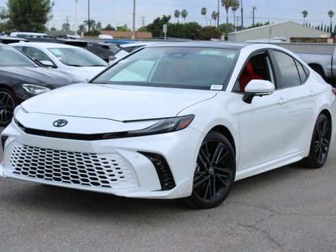 Used 2026 Toyota Camry XSE w/ Premium Plus Package FWD image 9