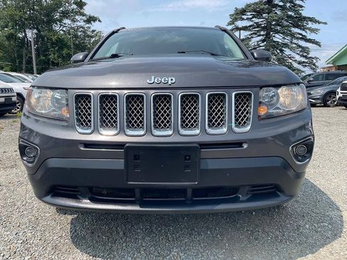Used 2016 Jeep Compass High Altitude AWD/4WD image 3