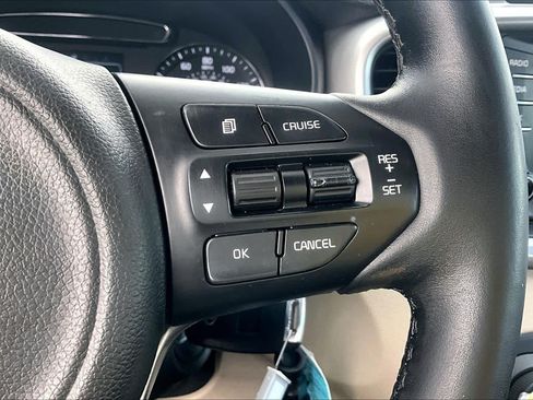 Used 2017 Kia Sorento FWD w/ LX Convenience Package image 24