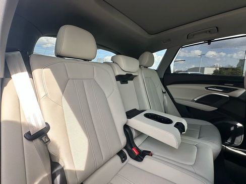 New 2025 Audi Q5 Prestige image 28