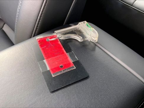 Used 2022 Tesla Model 3 Long Range image 12