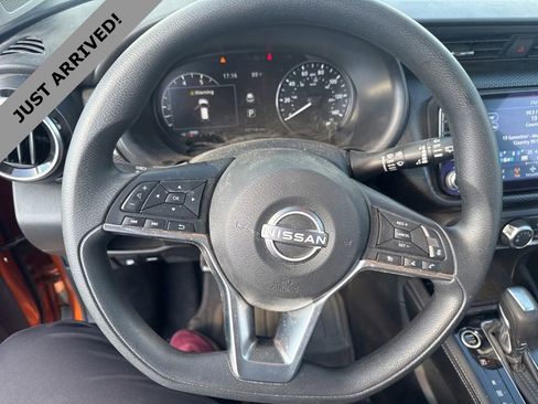 Used 2023 Nissan Kicks SV FWD image 10