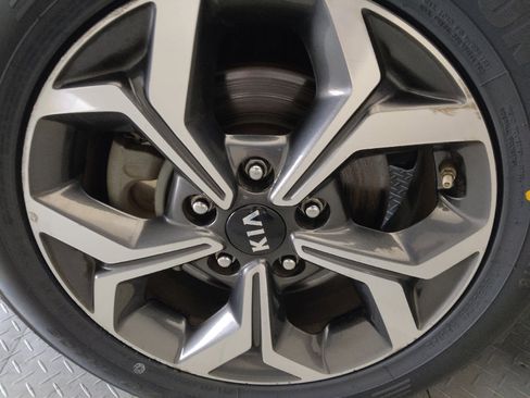 Used 2019 Kia Forte LXS image 31