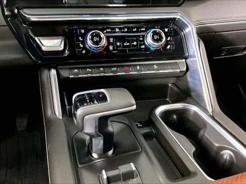 Certified 2026 GMC Sierra 1500 Denali Ultimate AWD/4WD image 8