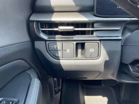 Used 2026 Kia Sportage X-Line w/ X-Line Premium Package AWD/4WD image 25