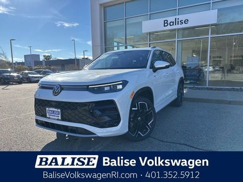 New 2026 Volkswagen Tiguan SEL R-Line image 3