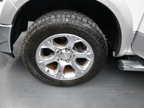 Used 2014 RAM 1500 Laramie w/ Convenience Group AWD/4WD image 19