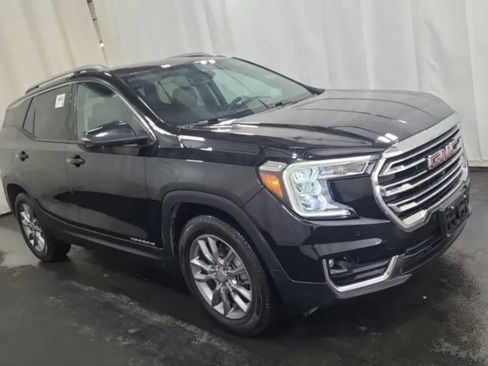 Used 2022 GMC Terrain SLT w/ Infotainment Package II image 5
