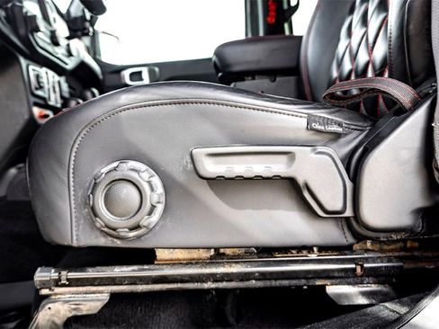 Used 2019 Jeep Wrangler Unlimited Rubicon image 13