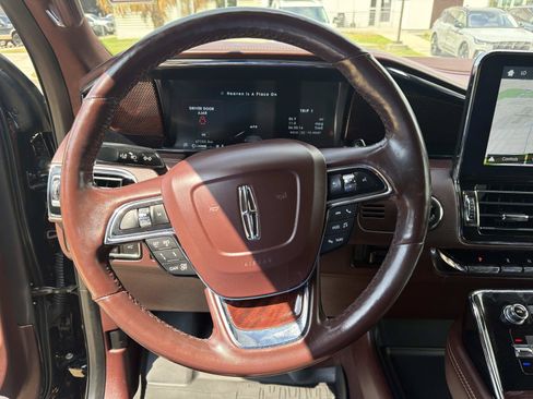 Used 2019 Lincoln Navigator L Black Label w/ Cargo Package AWD/4WD image 23