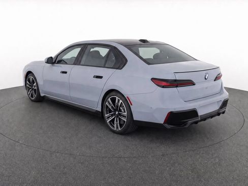 Used 2023 BMW 740i RWD image 30