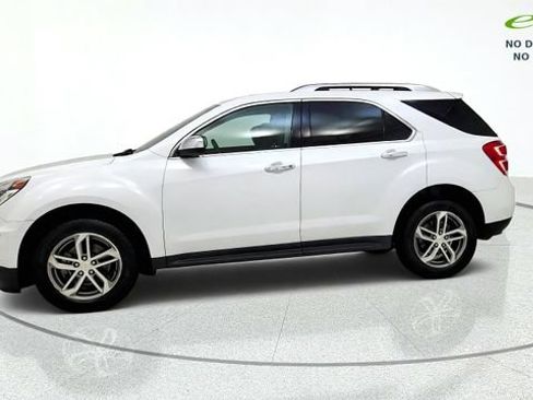 Used 2017 Chevrolet Equinox Premier w/ Enhanced Convenience Package FWD image 4