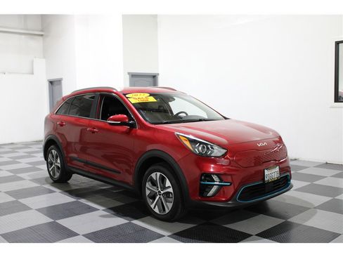 Used 2022 Kia Niro EX image 1