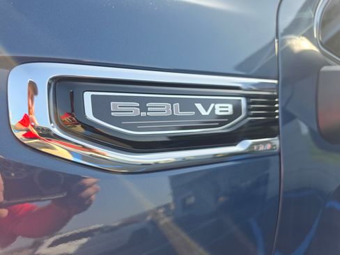 Used 2024 GMC Sierra 1500 SLT AWD/4WD image 11