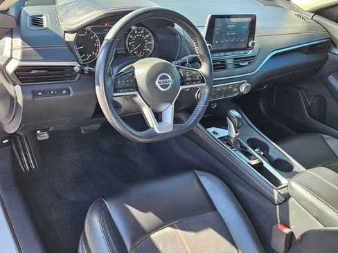 Used 2020 Nissan Altima 2.5 SR FWD image 10