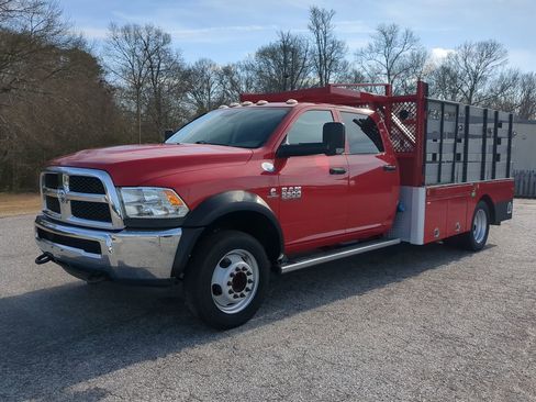 Used 2018 RAM 5500 Tradesman w/ Max Tow Package image 6