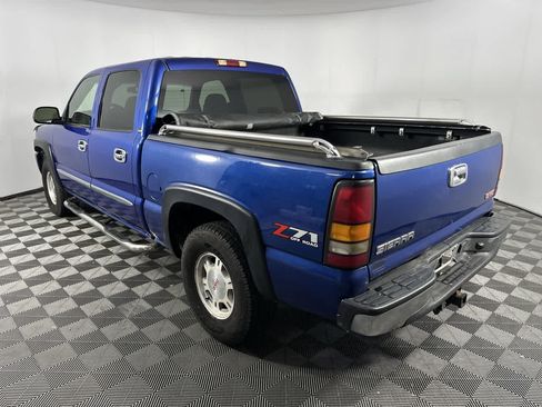 Used 2004 GMC Sierra 1500 SLE w/ Off-Road Package AWD/4WD image 6