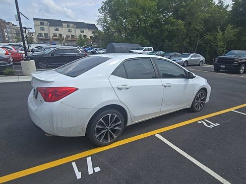 Used 2019 Toyota Corolla SE FWD image 4