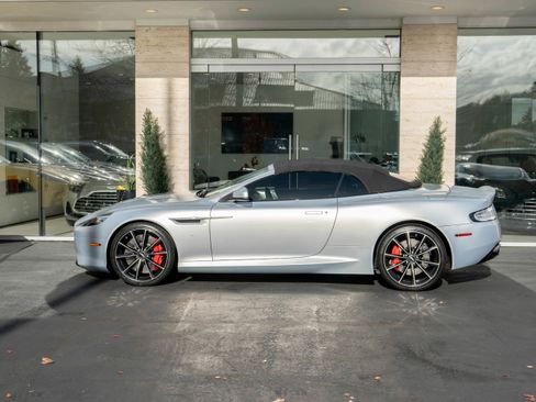 Used 2016 Aston Martin DB9 GT image 36