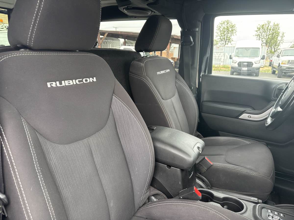 Used 2014 Jeep Wrangler Rubicon w/ Power Convenience Group AWD/4WD image 14