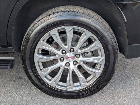 Certified 2023 GMC Yukon Denali image 10
