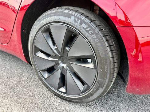 Used 2025 Tesla Model 3 Long Range RWD image 11