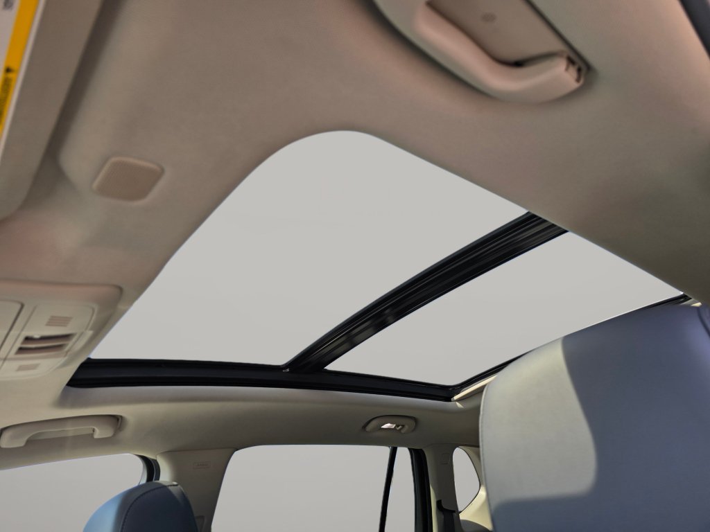 Used 2019 Buick Envision Essence AWD/4WD image 5